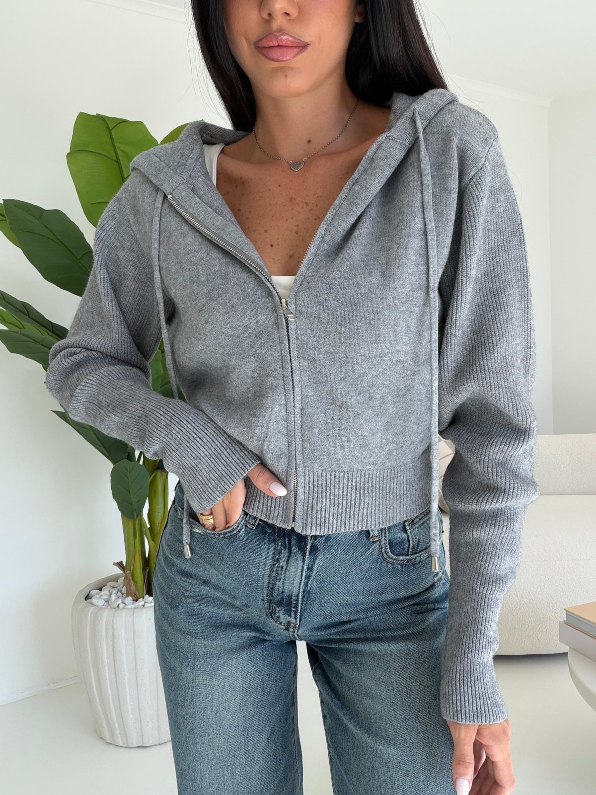 AG64832-PULL ZIP GREY
