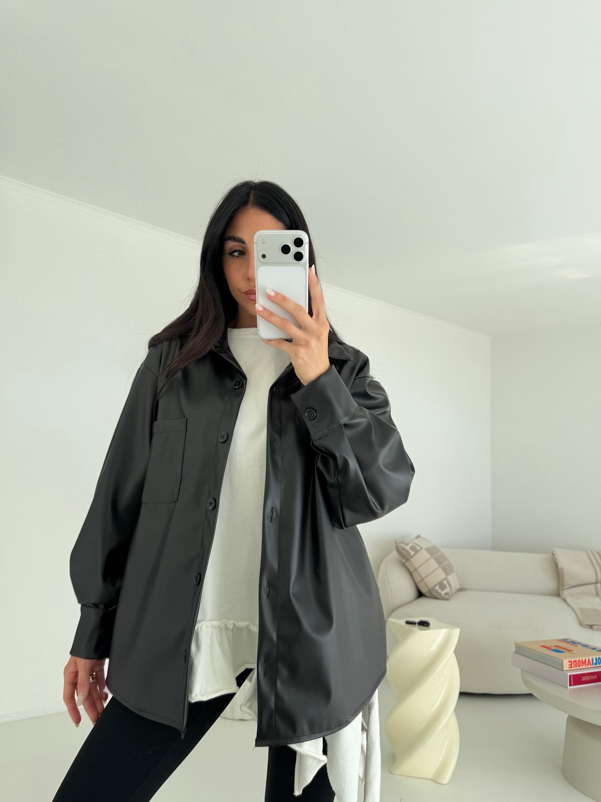 CAMICIA IN ECO PELLE NERA