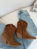 788-265-DUSTY-CAMEL