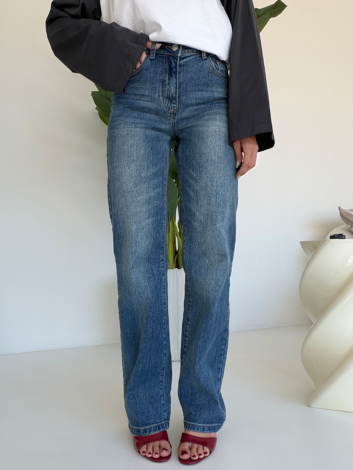 S22608-JEANS KEEP A SECRET
