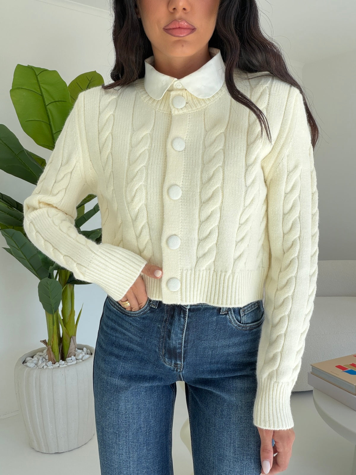 1718-CARDIGAN BRAIDS MILK