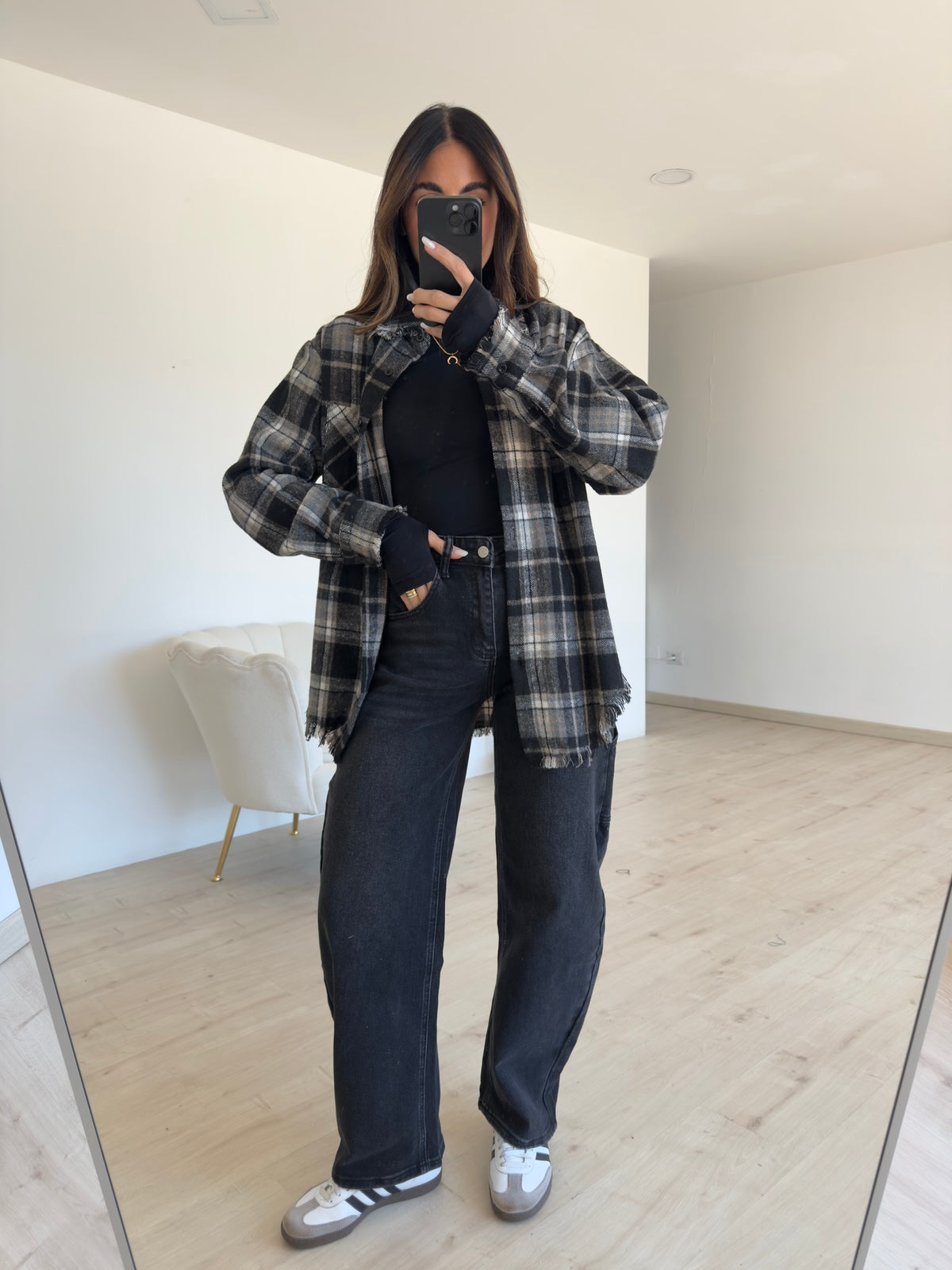 MAGLIA KYLIE NERA