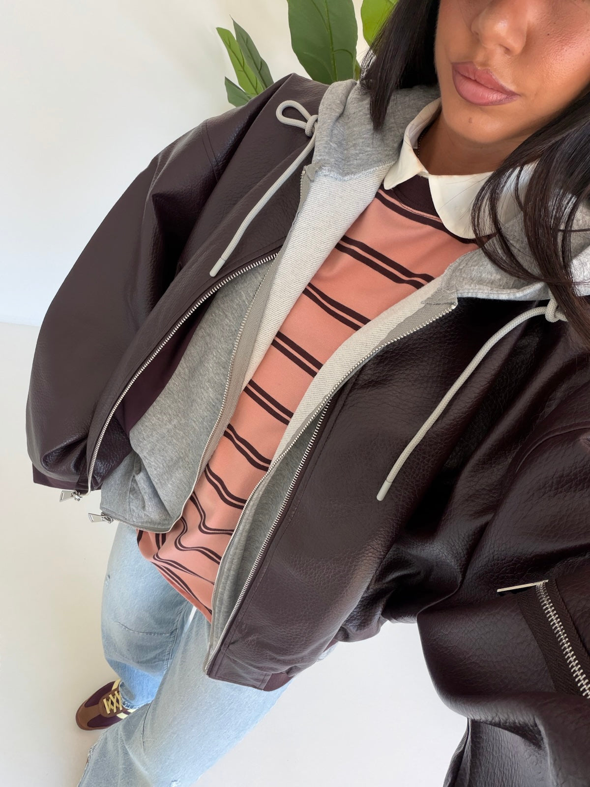 PU15318-BIKER WALL STREET WINE