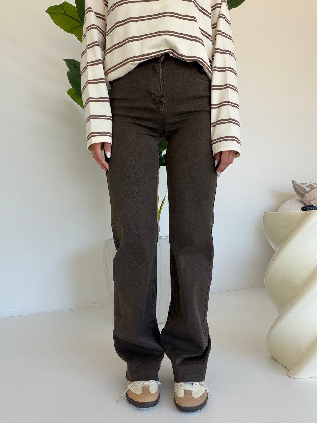 Y6881-I3-JEANS GAMBA DRITTA TAUPE