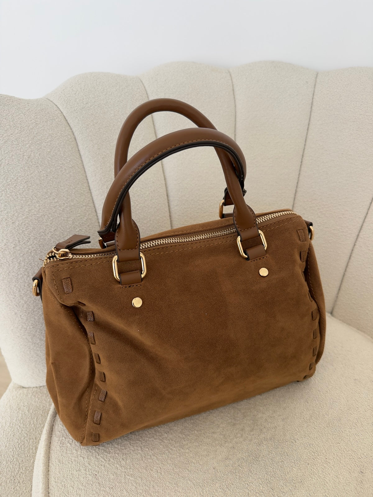 VITTY-BAULETTO SUEDE BISCOTTO