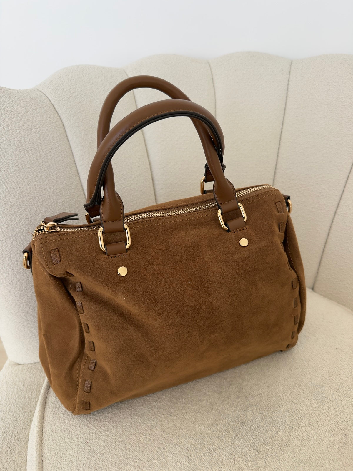 VITTY-BAULETTO SUEDE BISCOTTO