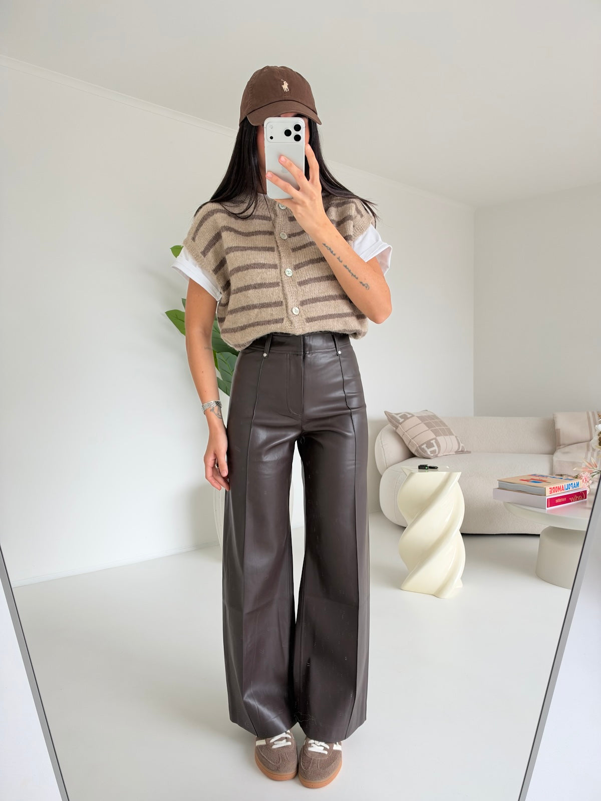 VS9026-26-PANTALONE IN ECO PELLE CHOCO