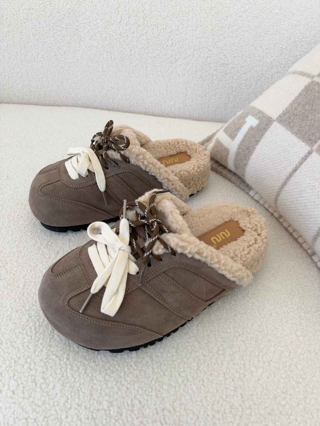 R2603-SLIPPERS NORAH TAUPE