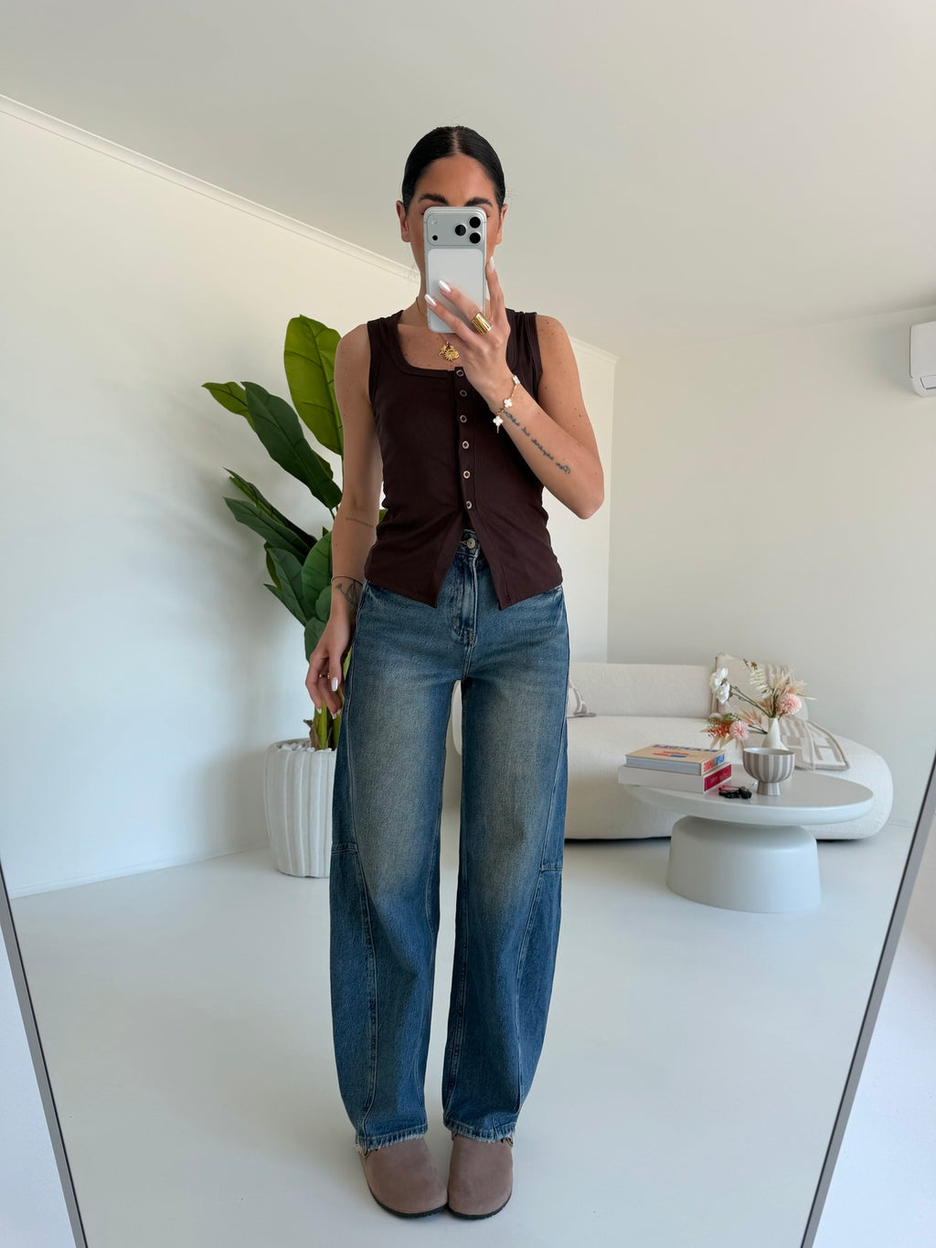 D748-62-JEANS BARREL WALK