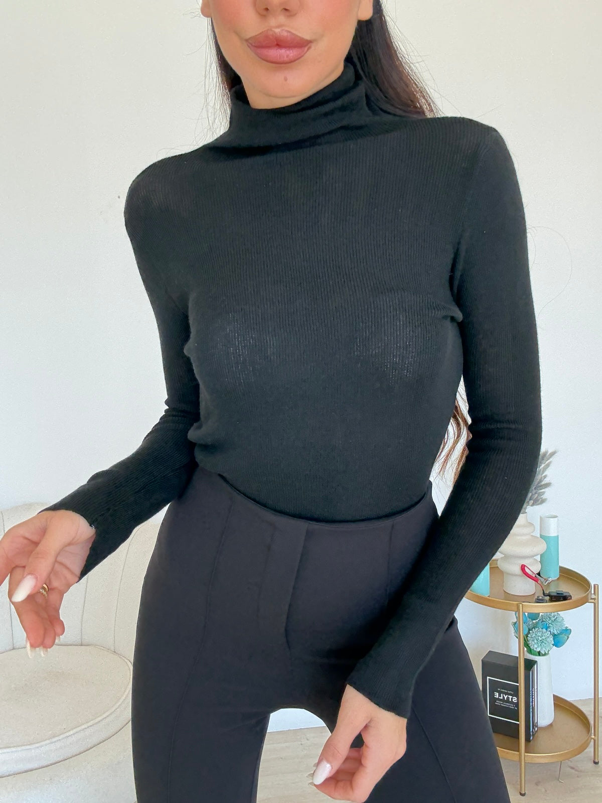 8530-MAGLIA HAILEY NERA