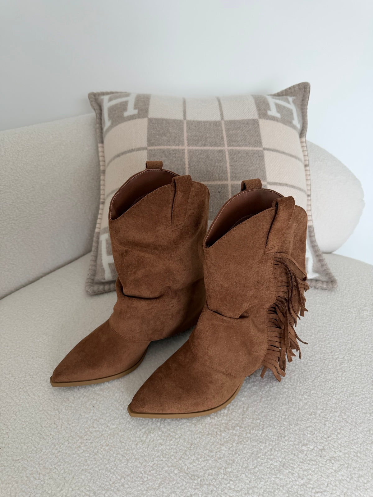788-262-ZAFIRA CAMEL