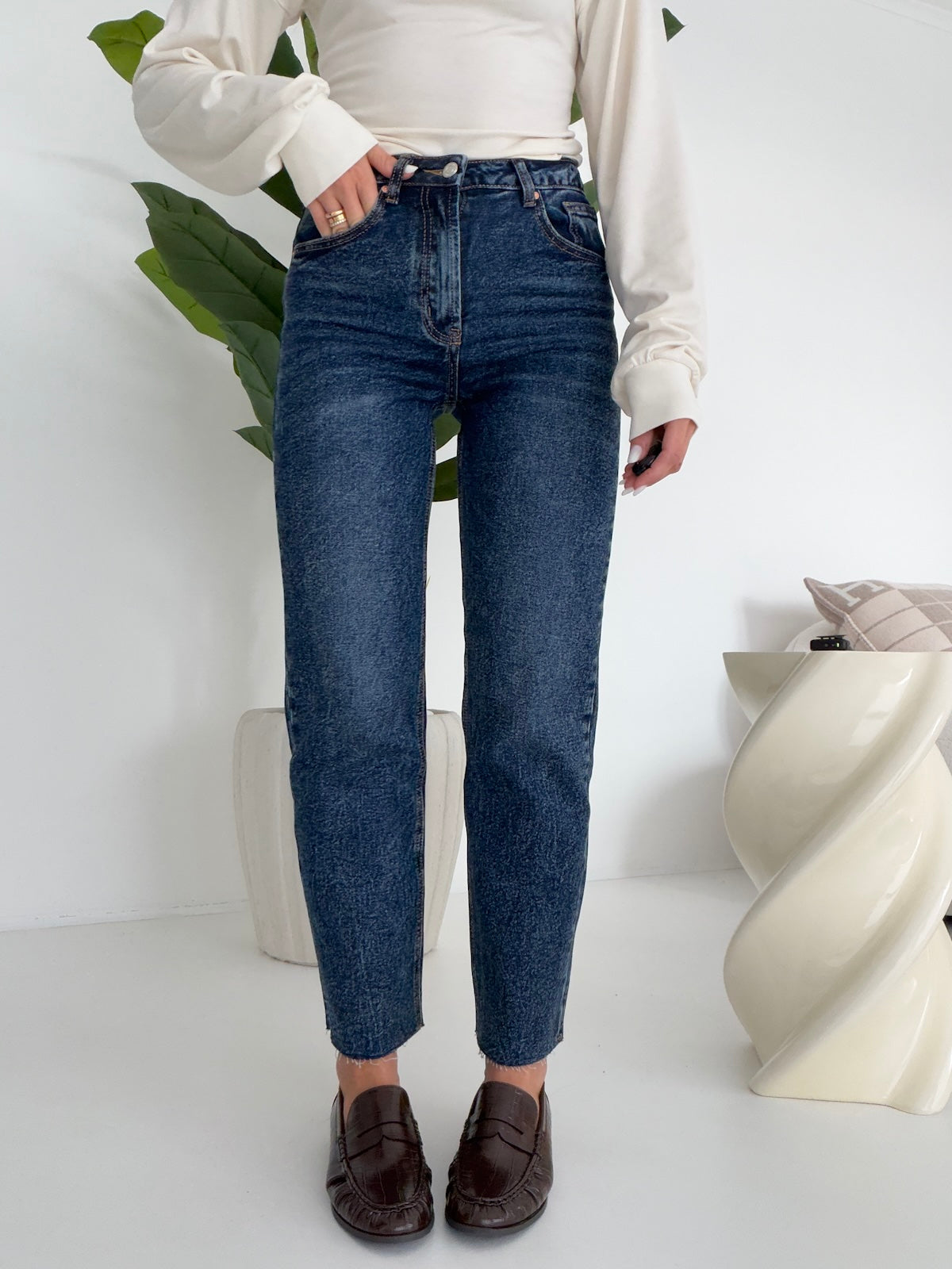 H2317-JEANS MOM TAGLIO VIVO
