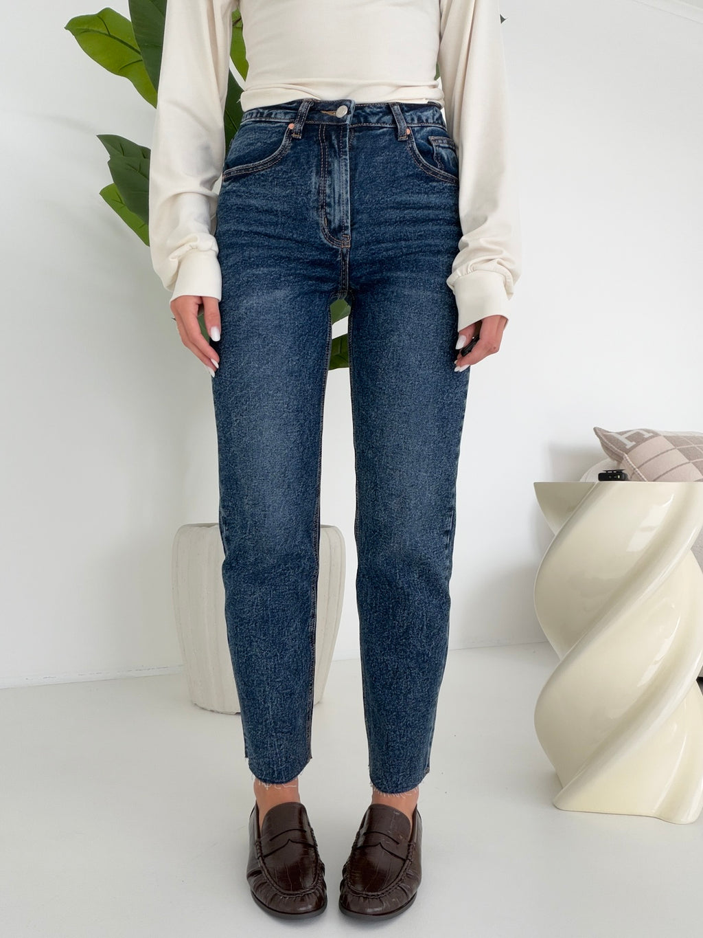 H2317-JEANS MOM TAGLIO VIVO