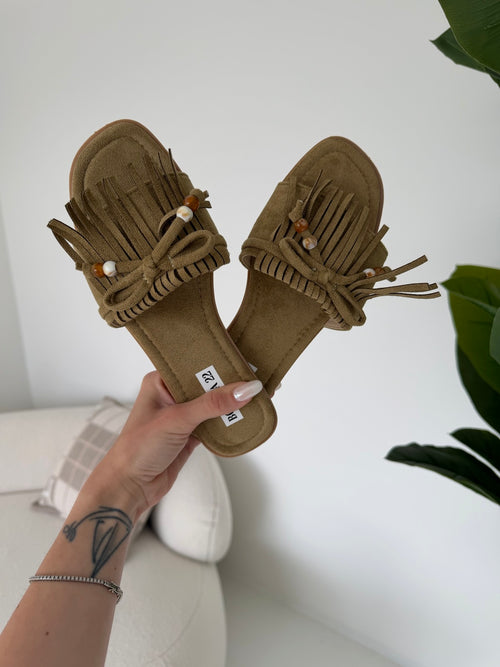 10-01-DARIA-MILITARE