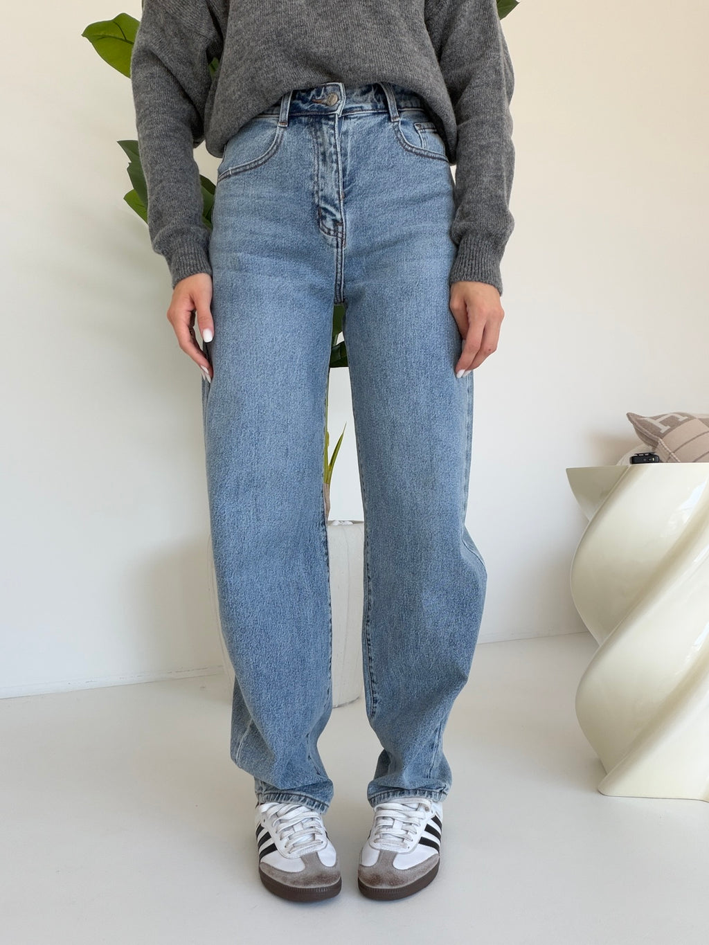 Y5522-JEANS BARREL SCOTTY