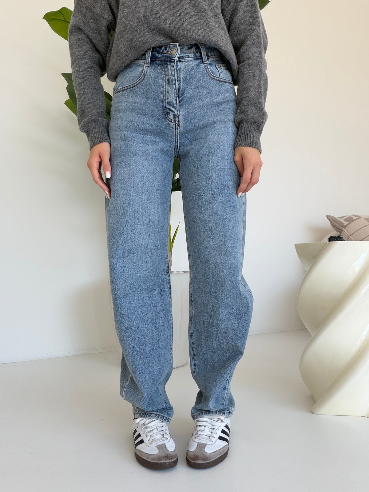 Y5522-JEANS BARREL SCOTTY