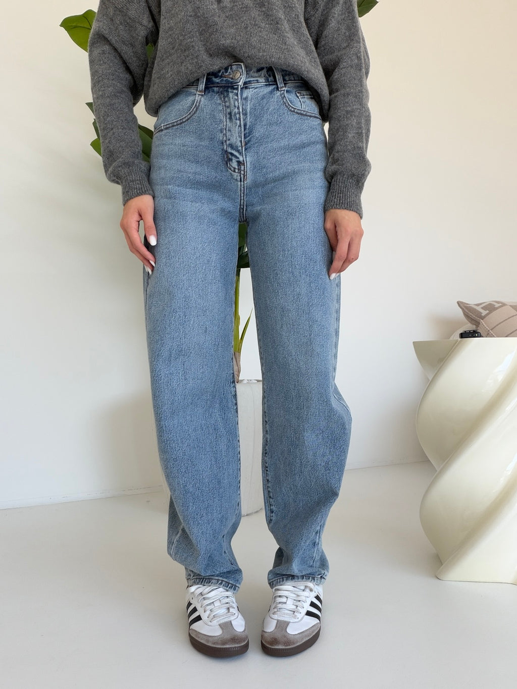 Y5522-JEANS BARREL SCOTTY