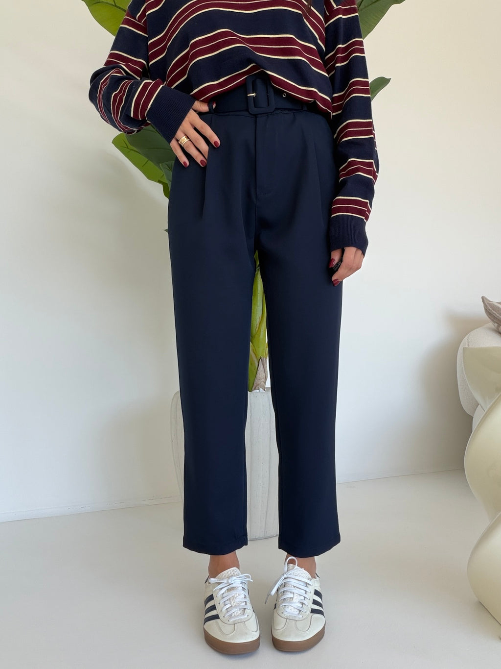 PANTALONE CON CINTURA NAVY