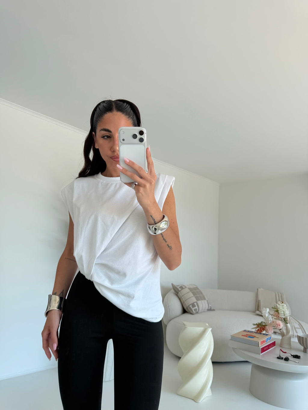T-SHIRT INFLUENCER MILK