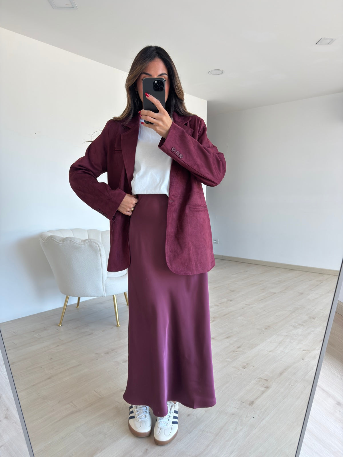 VMCN583-GONNA SATIN WINE