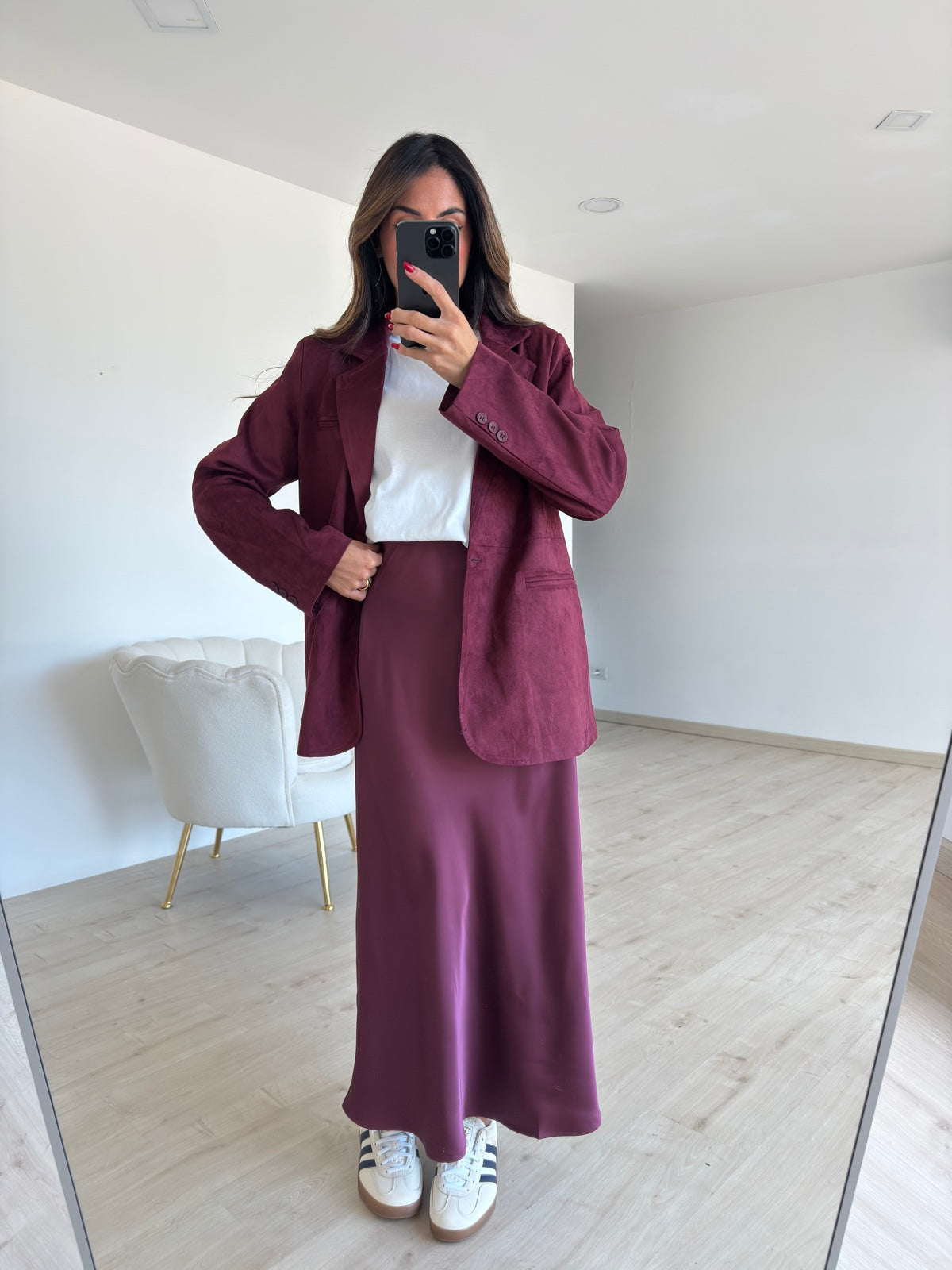 VMCN583-GONNA SATIN WINE