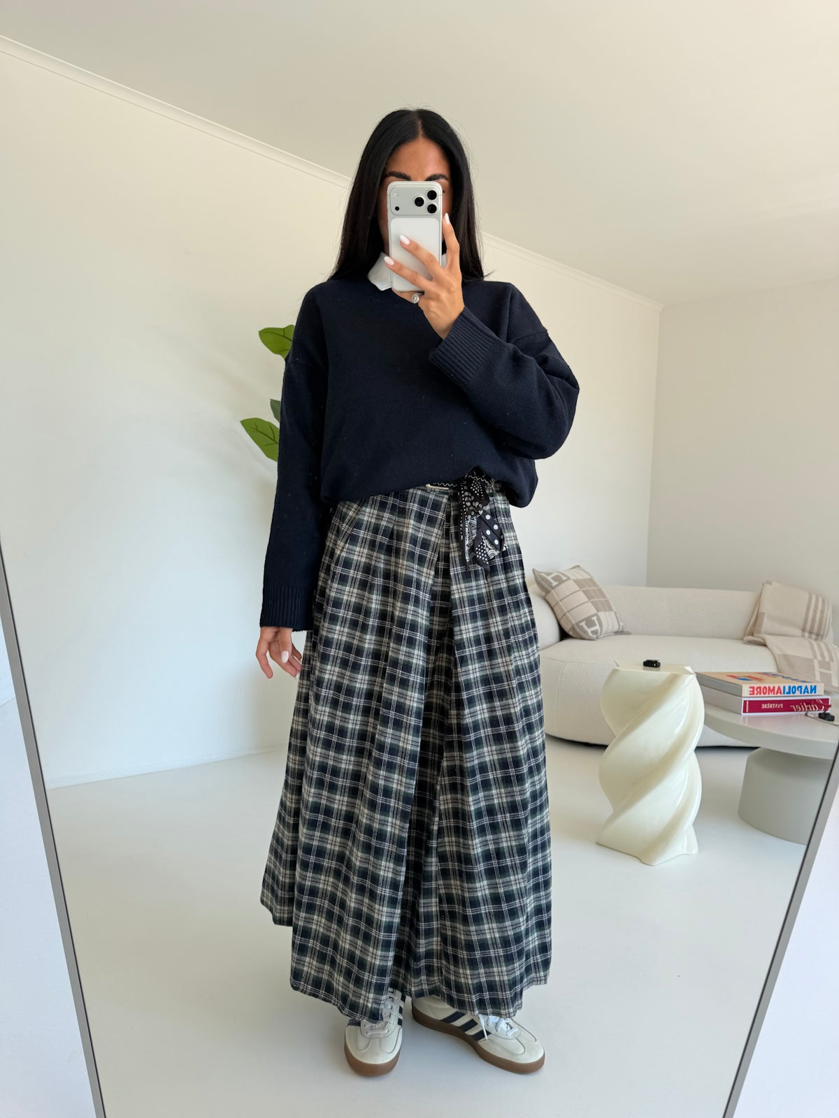 K209-GONNA TARTAN NAVY