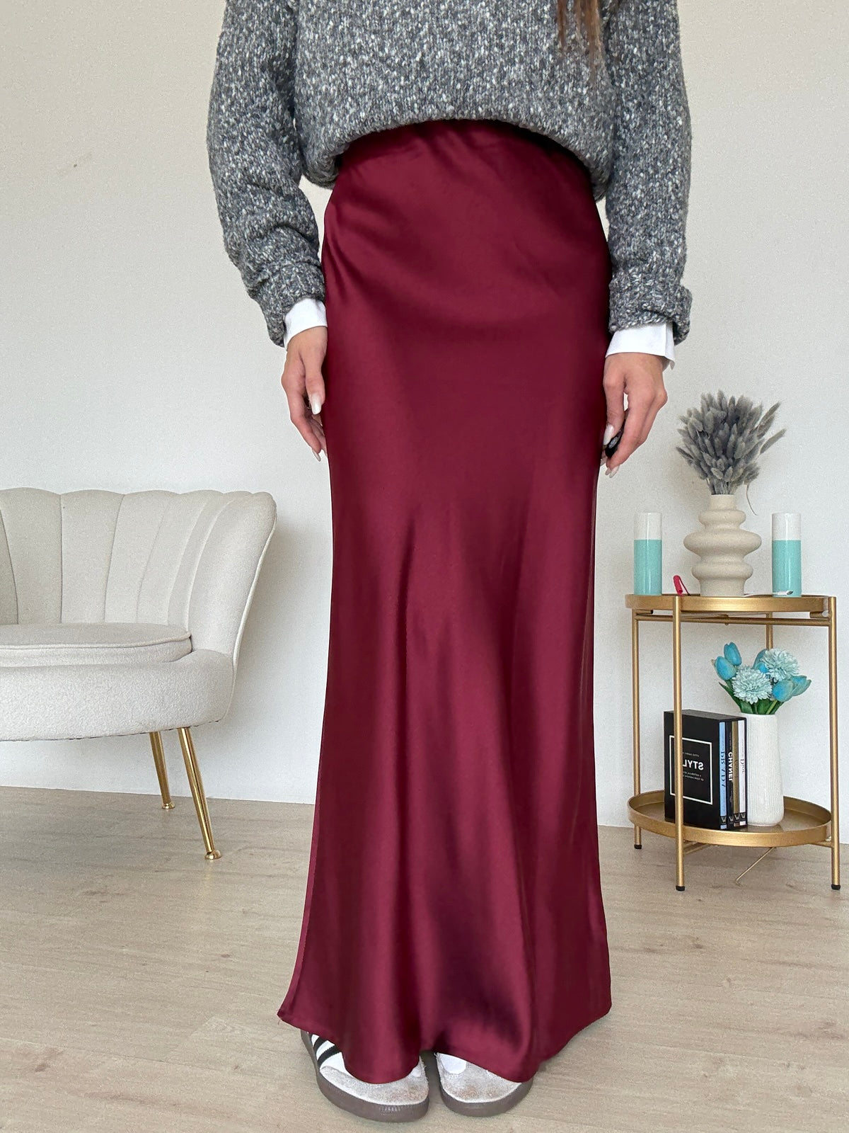 4202-GONNA SATIN BORDEAUX