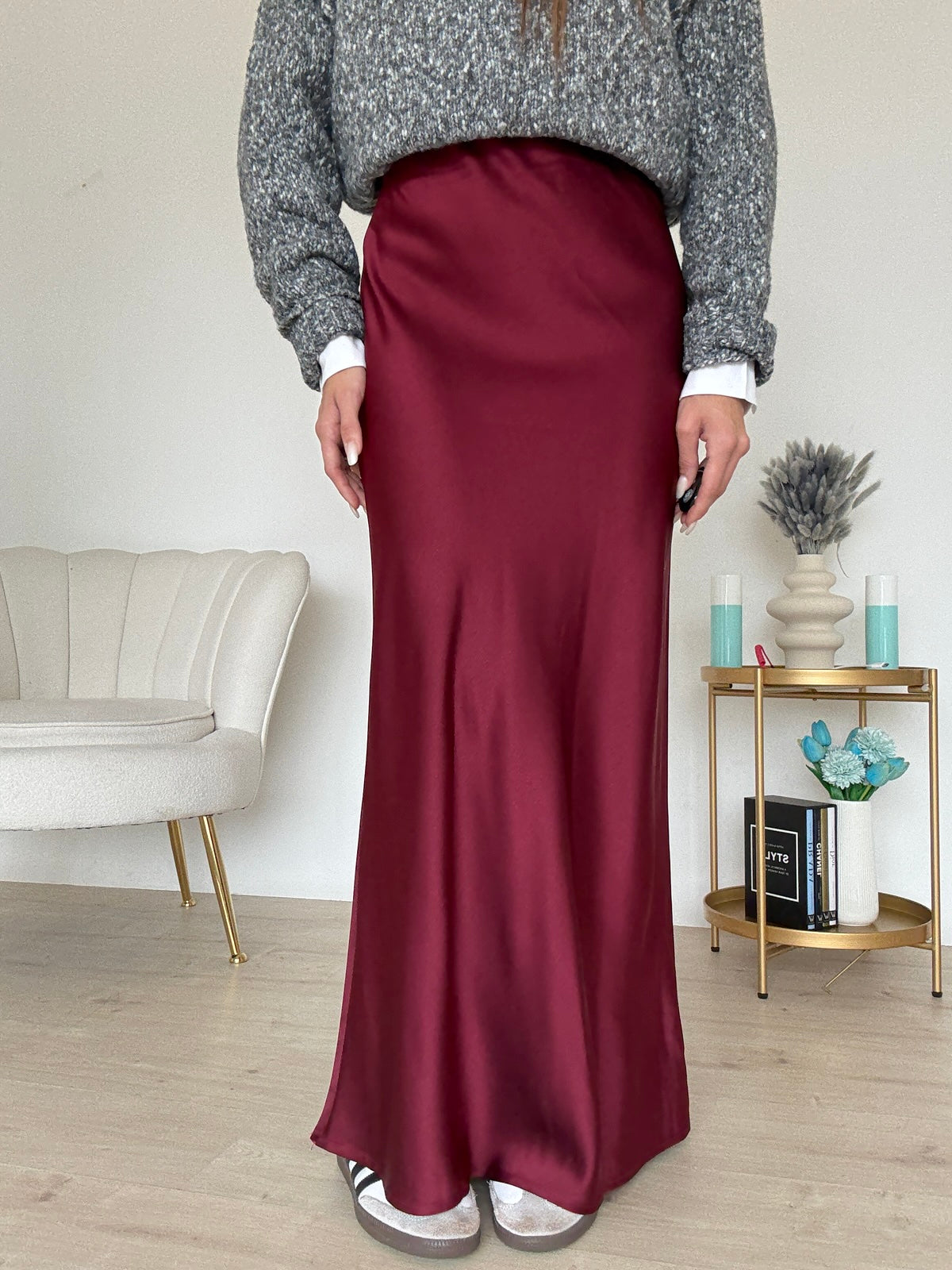 4202-GONNA SATIN BORDEAUX