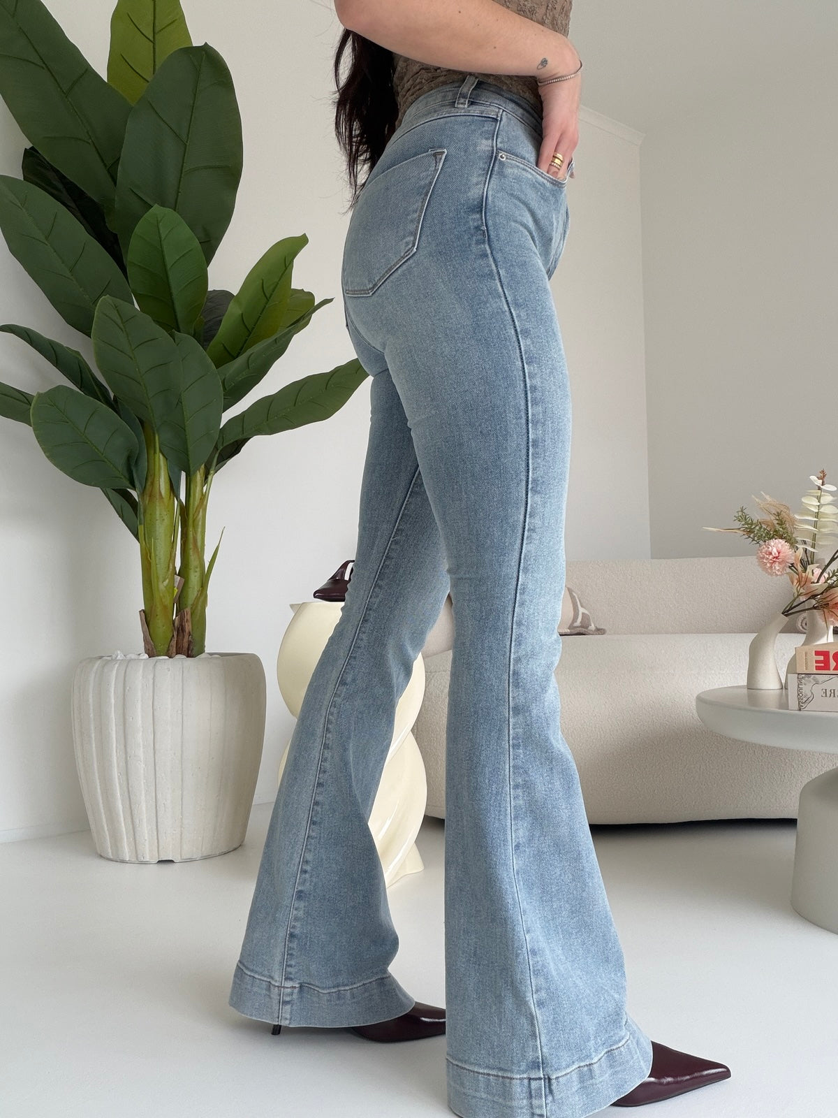 K829-JEANS A ZAMPA DENIM CHIARO