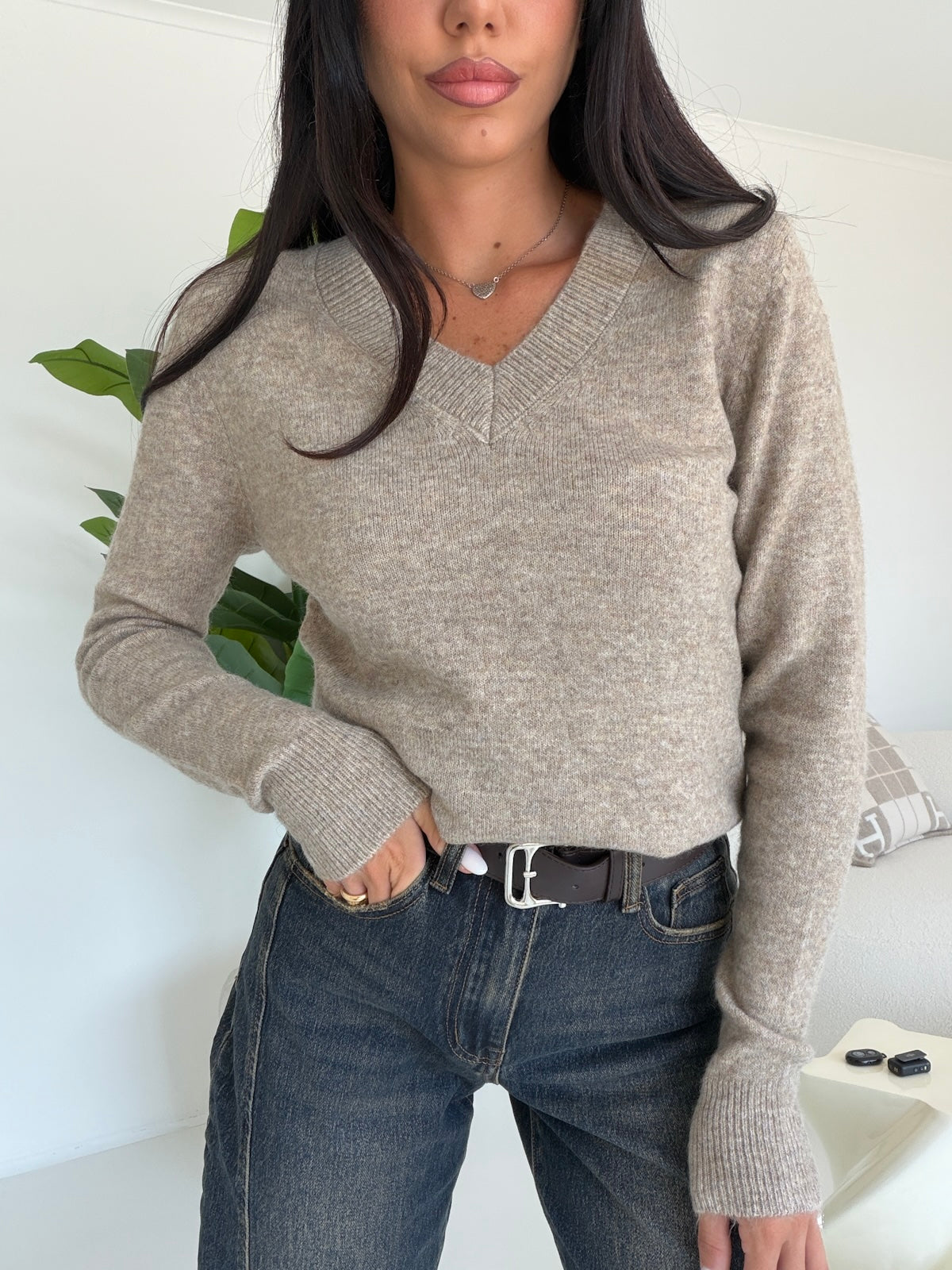 C-3518-1-PULL V STUDIO TAUPE