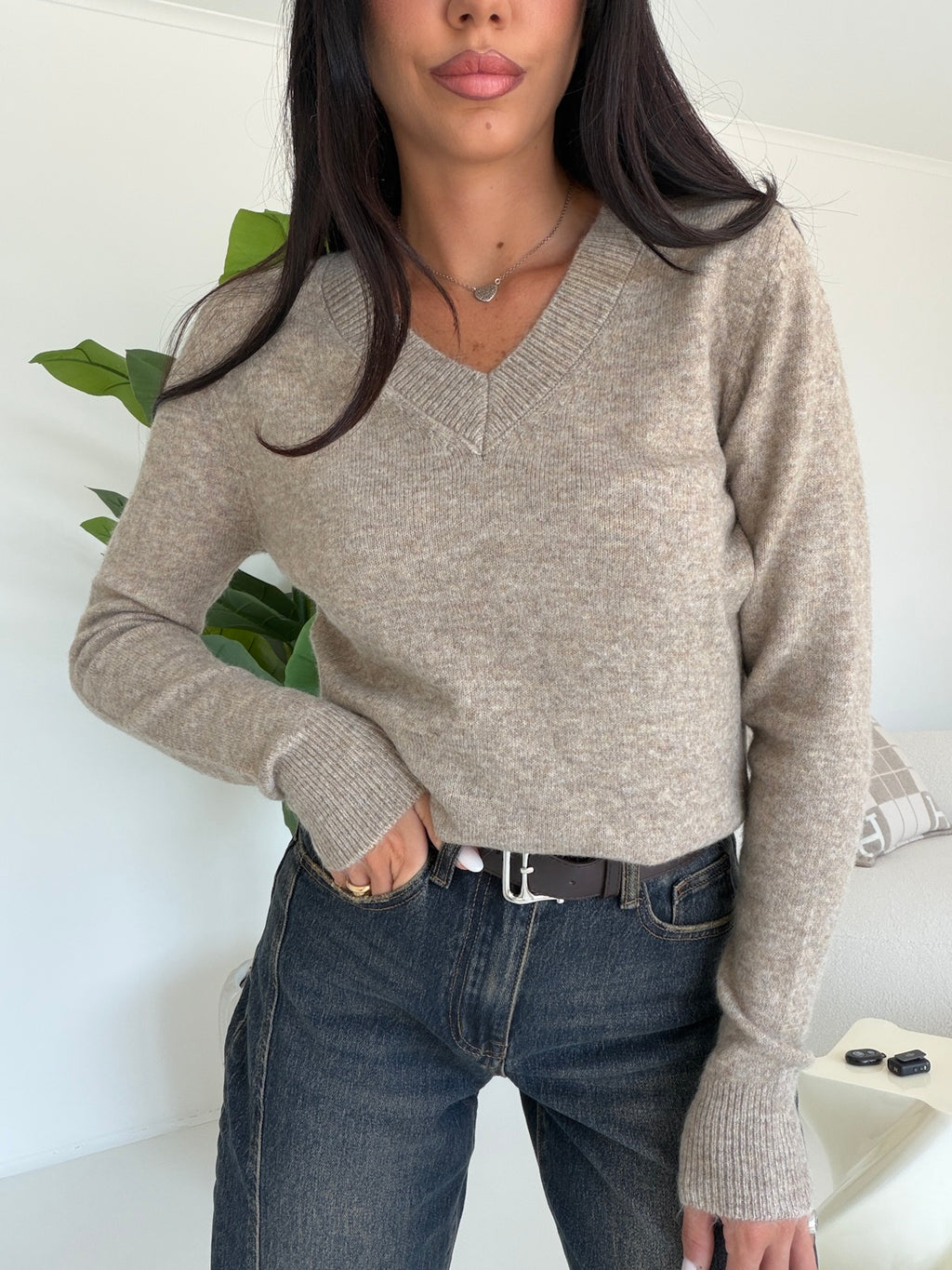 C-3518-1-PULL V STUDIO TAUPE