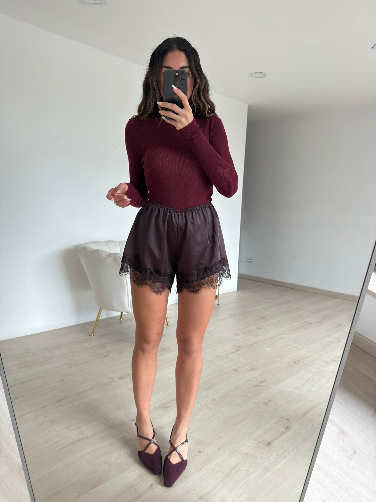 SHORT ICONIC CHOCO