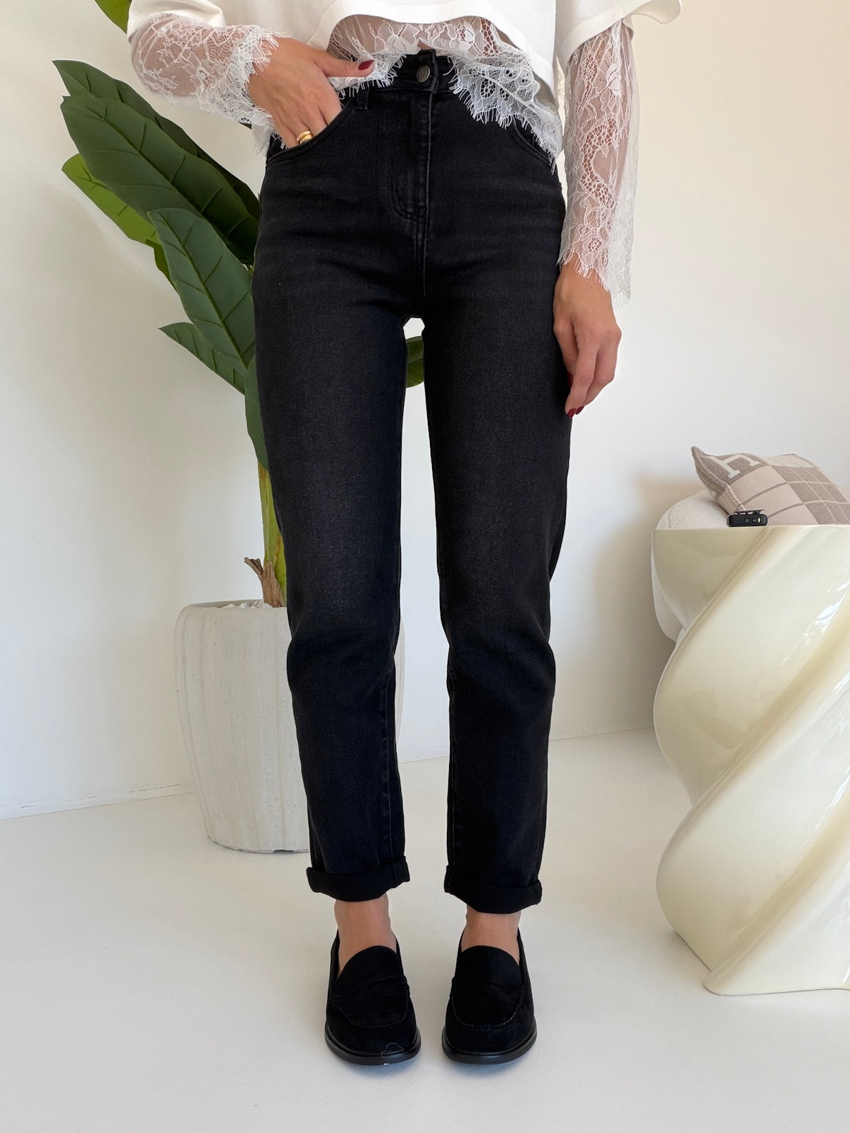 ST1046-7-JEANS MOM BLACK