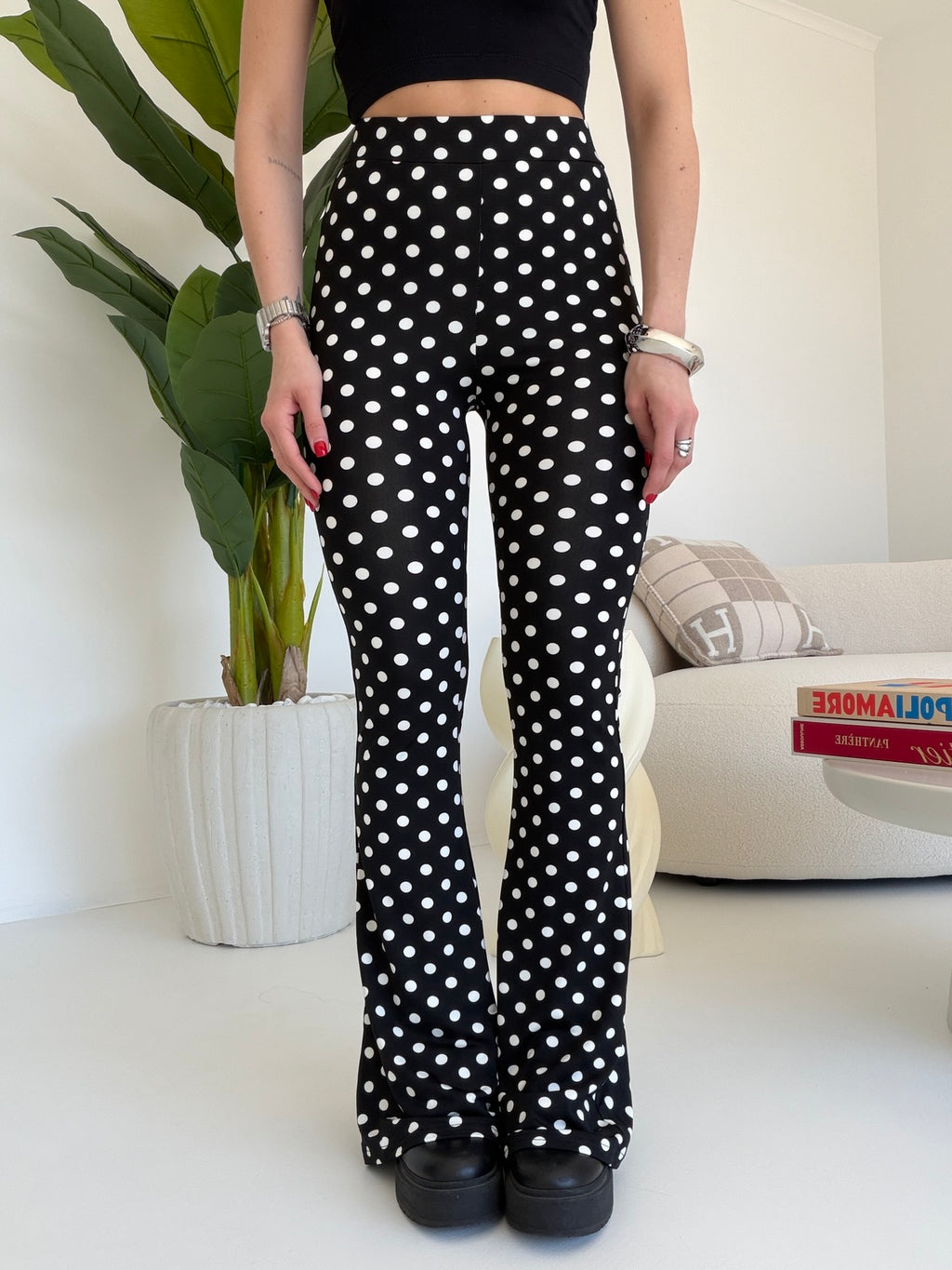61973-LEGGINS A ZAMPA POIS NERO