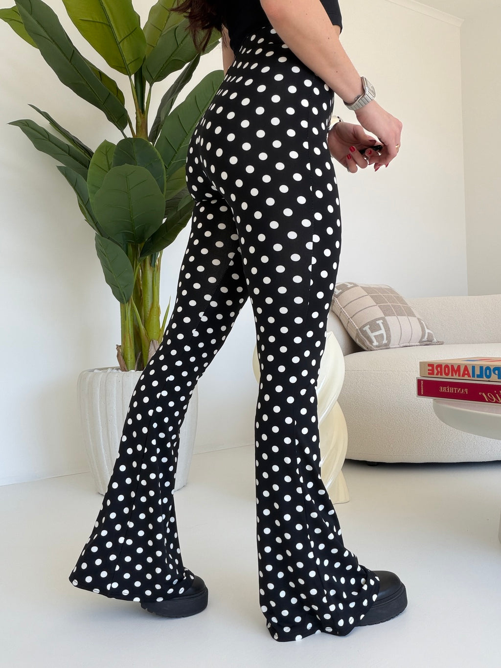 61973-LEGGINS A ZAMPA POIS NERO