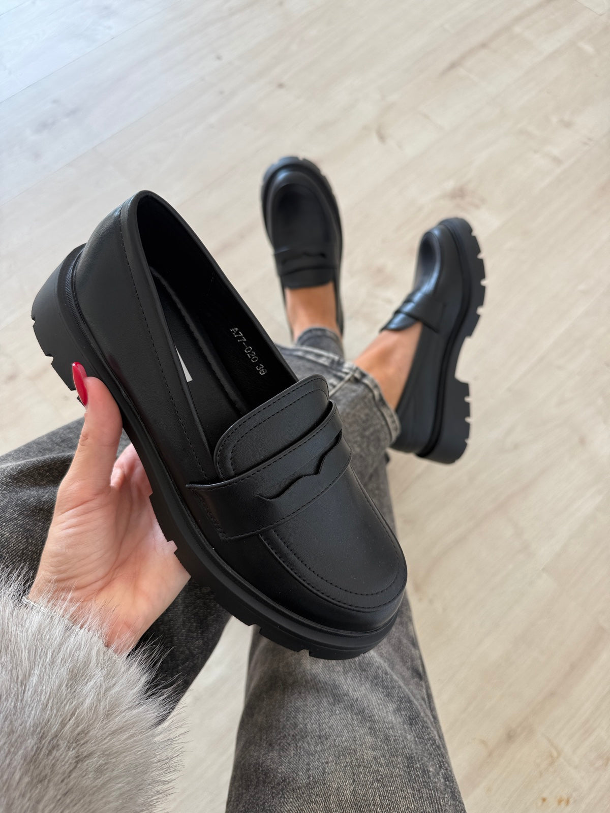 CHIARA-MOCASSINO IN ECOPELLE NERO